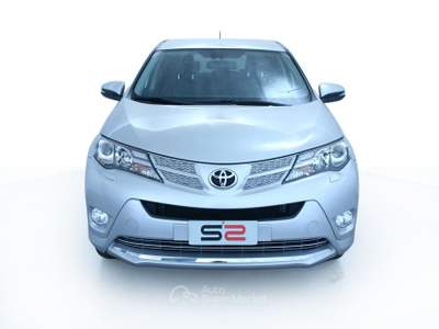 Toyota RAV4 2.2 D-CAT (150CV) A/T LOUNGE 4WD Fari Bi-xeno/Telecamera posteriore/Sedili anteriori riscaldabili Argento usata Feltre