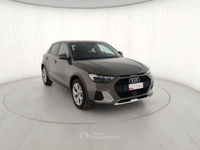 Audi A1 Allstreet 35 TSI S Tronic Identity Contrast Grigio usata Massa