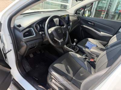 Suzuki S-Cross 1.4 Boosterjet Hybrid 2WD Top+ Bianco usata Creazzo