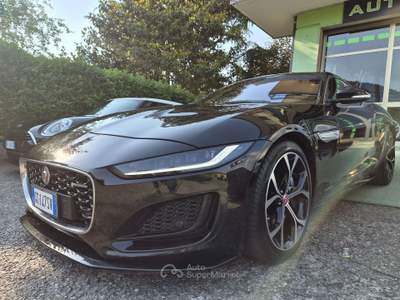 Jaguar F-Type Coupé 2.0 i4 R-Dynamic rwd 300cv auto Nero usata Nave