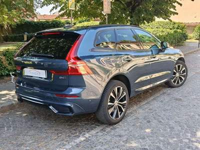 Volvo XC60 Ultimate Dark 2.0 B4 MHEV Blu/Azzurro usata Novara
