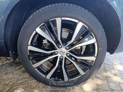 Volvo XC60 Ultimate Dark 2.0 B4 MHEV Blu/Azzurro usata Novara
