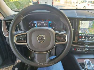 Volvo XC60 Ultimate Dark 2.0 B4 MHEV Blu/Azzurro usata Novara