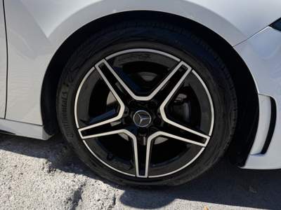 Mercedes-Benz Classe A A 180 d Automatic Premium Bianco usata San Filippo del Mela