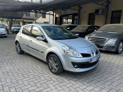 Renault Clio Clio 5p 1.5 dci AUTOMATICO OK NEOPATENTATO Argento usata Guastalla