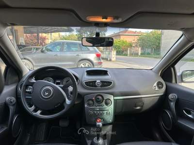 Renault Clio Clio 5p 1.5 dci AUTOMATICO OK NEOPATENTATO Argento usata Guastalla