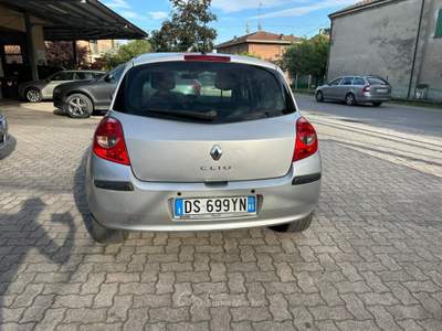 Renault Clio Clio 5p 1.5 dci AUTOMATICO OK NEOPATENTATO Argento usata Guastalla