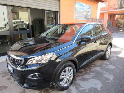Peugeot 3008 S&S Business Nero usata Striano