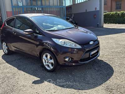 Ford Fiesta 5 porte Bz.- GPL Titanium Rosso usata Ravenna