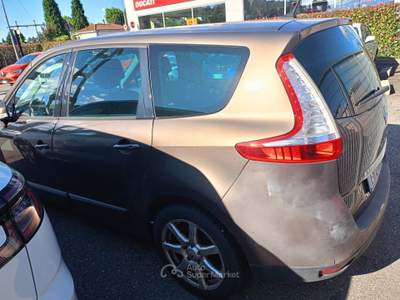 Renault Scénic Scenic Scénic XMod 1.5 dCi 110CV S&S Bose Bronzo usata Bisceglie