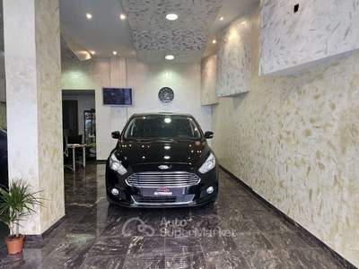 Ford S-Max S-Max II 2015 2.0 ecoblue Vignale s usata Milano Ford S-Max S-Max II 2015 2.0 ecoblue Vignale s usata Milano