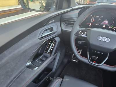 Audi Q5 204 CV quattro S tronic Identity Black Nero usata Brusciano