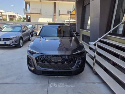 Audi Q5 204 CV quattro S tronic Identity Black Grigio usata Brusciano