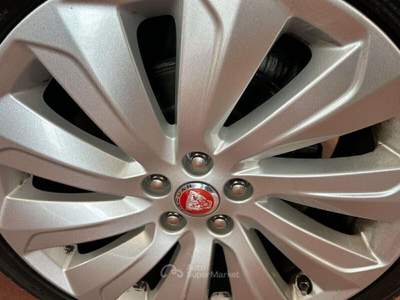 Jaguar XE PURE 2.0 D Turbo 180 CV aut. Nero usata Bagnaria Arsa