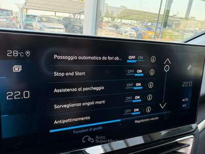 Peugeot 3008 ALLURE BlueHDi 130 EAT8 SPOTICAR Blu/Azzurro usata Bagnaria Arsa