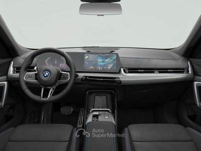 BMW iX1 iX1 edrive 20 MSport Verde usata Brescia
