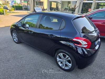 Peugeot 208 Allure - distribuzione ok Blu/Azzurro usata Mariano Comense