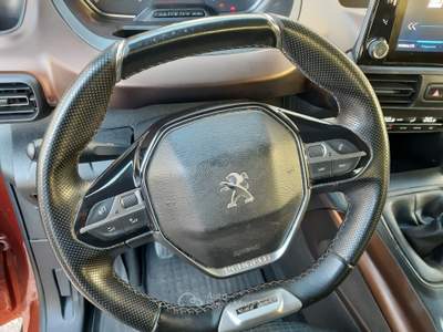 Peugeot Rifter S&S GT Line Standard Marrone usata Vado Ligure