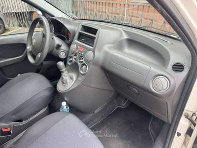 Fiat Panda 1.2 Climbing 4x4 69cv E5 Bianco usata Torino