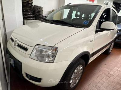 Fiat Panda 1.2 Climbing 4x4 69cv E5 Bianco usata Torino
