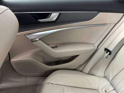 Audi A6 A6 V 2018 Avant Avant 40 2.0 tdi mhev Business Design quattro s-tronic usata Torino