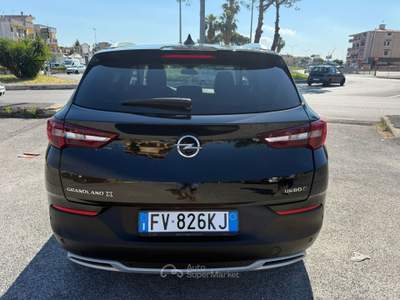 Opel Grandland X 1.5TURBO DIESEL 131CV EURO6B Nero usata giugliano in campania