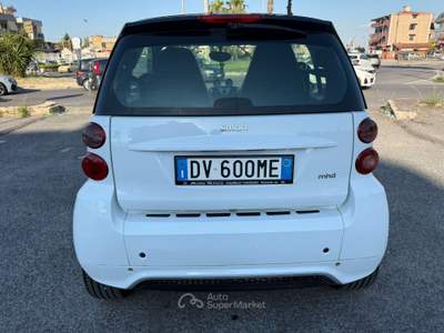 Smart ForTwo 1.0BENZINA 52KW MHD COUPE’ PASSION Bianco usata giugliano in campania