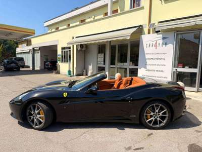 Ferrari California California 4.3 dct , Service Ferrari , PPF , Consegnata tagliandata Ferrari! Nero usata Crevalcore
