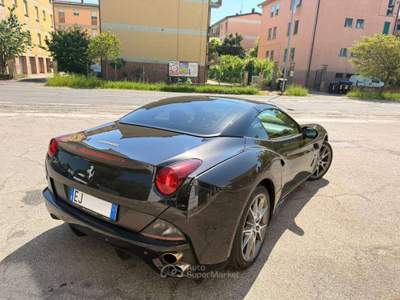 Ferrari California California 4.3 dct , Service Ferrari , PPF , Consegnata tagliandata Ferrari! Nero usata Crevalcore