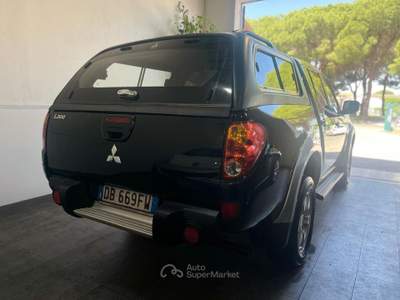 Mitsubishi L200 MITSUBISHI L200 2.5 4X4 136CV DOUBLE CAB INTENSE+HARDTOP Nero usata GROSSETO