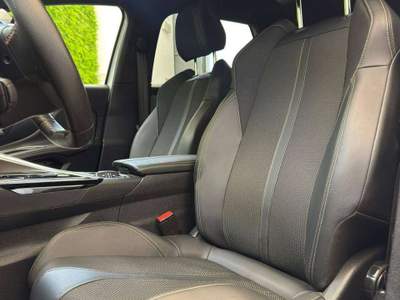 Peugeot 3008 3008 II 2021 1.2 hybrid 48V GT 136cv e-dcs6 Bianco usata Terni