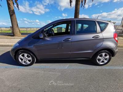 Mercedes-Benz Classe A A 180 CDI Elegance 2011 Grigio usata Barletta
