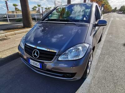Mercedes-Benz Classe A A 180 CDI Elegance 2011 Grigio usata Barletta