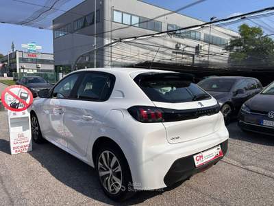 Peugeot 208 208 1.2 puretech Active s&amp;s 75cv Bianco usata NOALE