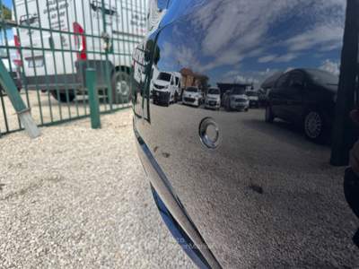Lancia Ypsilon unico proprietario Nero usata MARINO