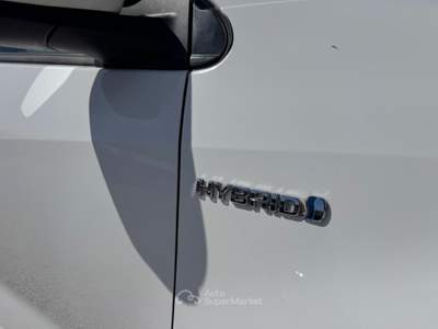 Toyota Yaris 5 porte Business Bianco usata MARINO