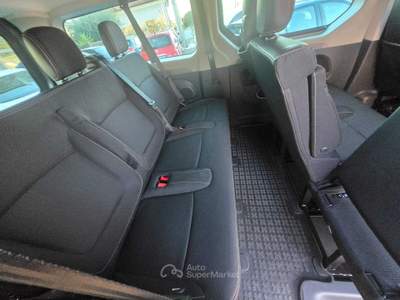 Renault Trafic Trafic Passenger 9 posti: spazio maxi, comfort top e viaggi XL Blu/Azzurro usata Riccione