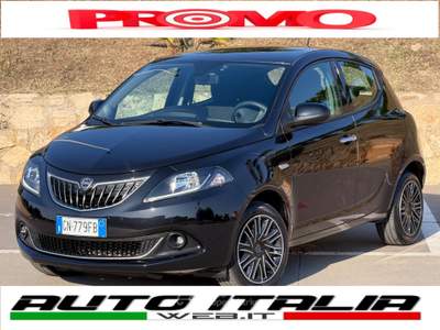 Lancia Ypsilon HYBRID GOLD+NAVI+SENSORI+5POSTI+LED Nero usata Civitavecchia