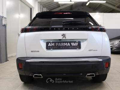 Peugeot 2008 PureTech 130 S&S EAT8 GT Line Bianco usata Parma