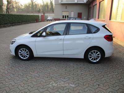 BMW Serie 2 Active Tourer 218i i Active Tourer Advantage *AUTOMATICA*NO PRIVATI Bianco usata VILLASANTA