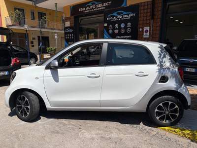 Smart ForFour Non fumatori Bianco usata Pomigliano d'Arco