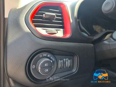 Jeep Renegade 1.3 t4 phev Trailhawk 4xe at6 Nero usata vicenza