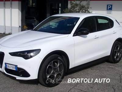 Alfa Romeo Stelvio 2.2 TD 210cv 54.000 KM MY23 AT8 Q4 SPRINT  Bianco usata Mirandola