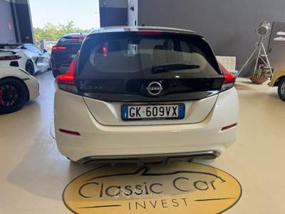 Nissan Leaf Acenta 40 kWh / TELECAMERA / CERCHI 16'' Bianco usata Medesano