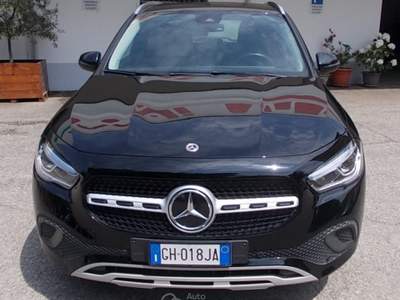 Mercedes-Benz GLA d 57.000 KM AUTOMATICA BUSINESS EXTRA Nero usata Mirandola