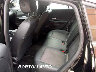 Mercedes-Benz GLA d 57.000 KM AUTOMATICA BUSINESS EXTRA Nero usata Mirandola