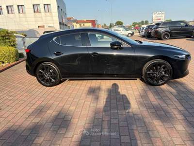Mazda 3 2.0L eSkyactiv-G M-Hybrid Homura Nero usata Montagnana