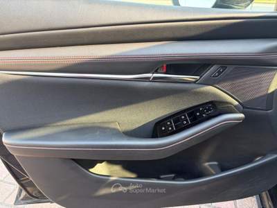 Mazda 3 2.0L eSkyactiv-G M-Hybrid Homura Nero usata Montagnana