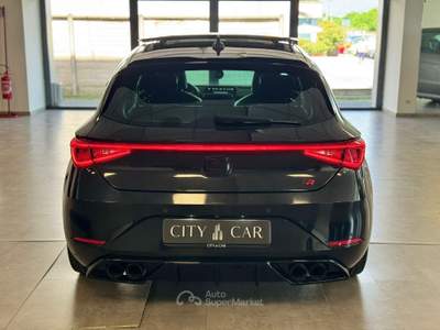 Seat Leon TOTAL BLACK Nero usata Verrone