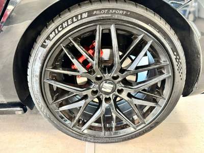 Seat Leon TOTAL BLACK Nero usata Verrone